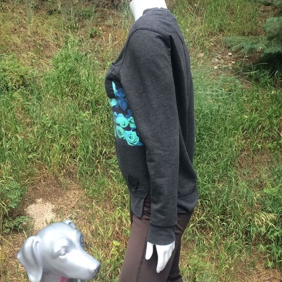 On the Byas Floral Sweatshirt with Pocket Gray Green Women's Size Small - Picture 2 of 8